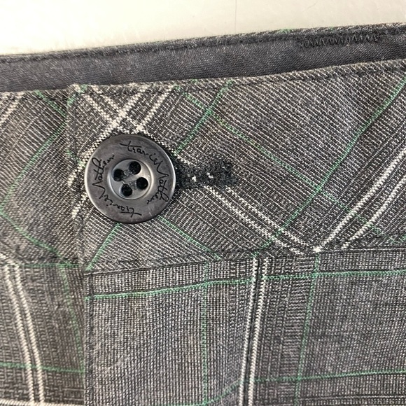 Travis Mathews Gray Grid Plaid Windowpane Chino Golf Shorts Men’s 38 - Picture 11 of 13